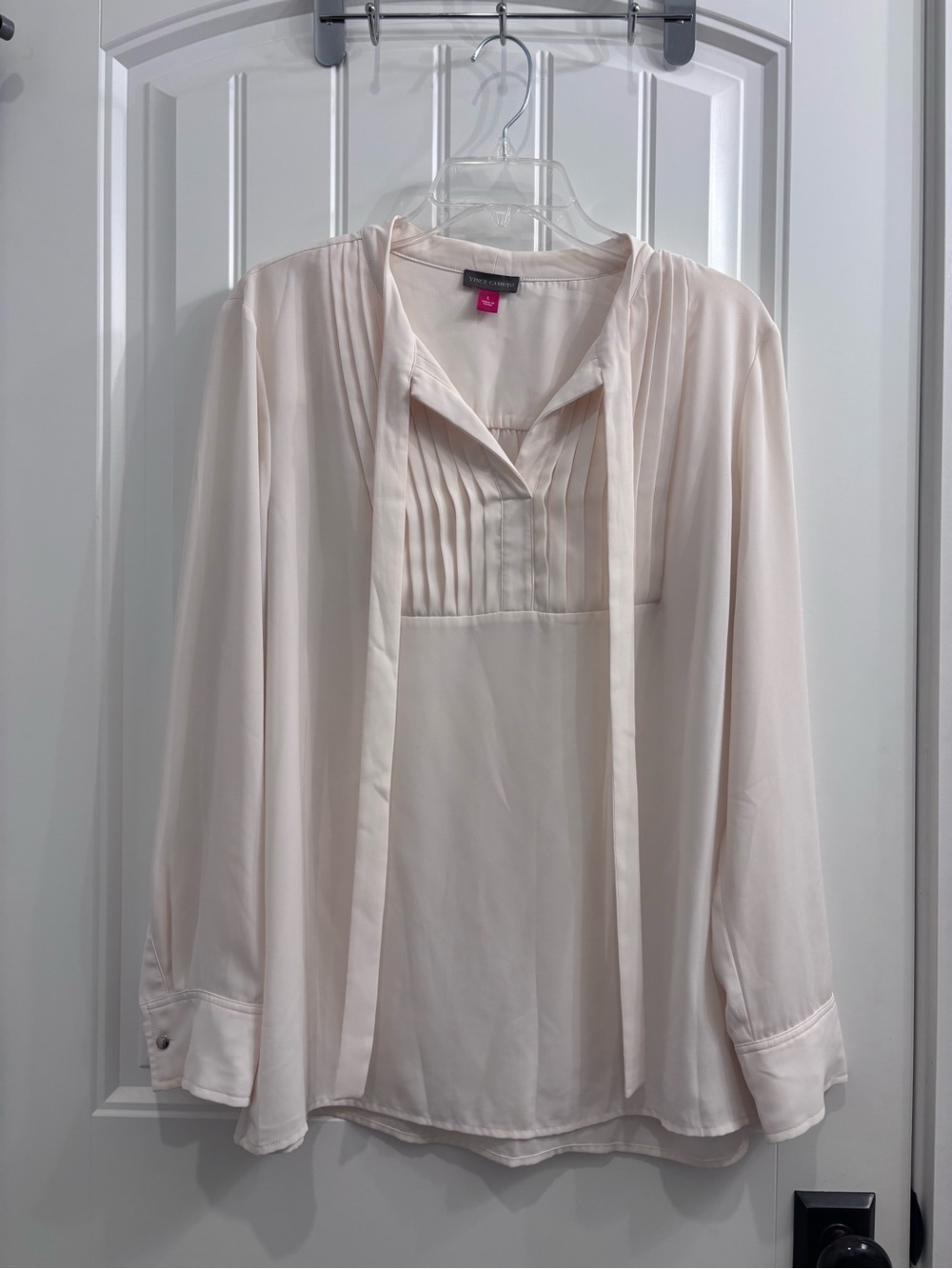 Vince Camuto Cream Pleated Tie-Neck Blouse with Long Sleeves